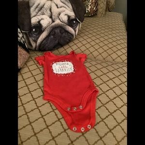 OKIE DOKIE red onesie shirt sleeves Mom’s little sparkler decal in the front